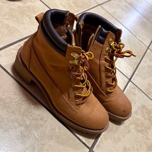 Timberland style boots 🥾
